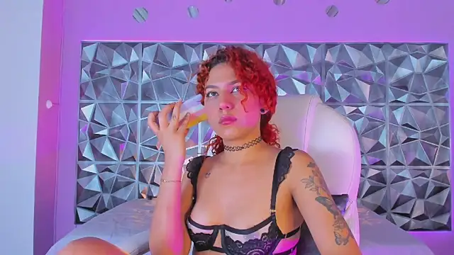 Snapshot of keendaall chatting on March 15, 6:10 pm keendaall online show from March 15, 6:10 pm