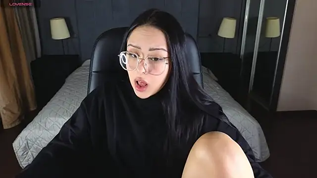 Snapshot of baby__kim chatting on February 8, 5:08 am baby kim online show from February 8, 5:08 am