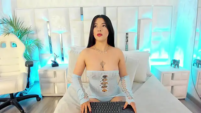 Snapshot of im_nika_ chatting on October 30, 1:01 pm im nika online show from October 30, 1:01 pm