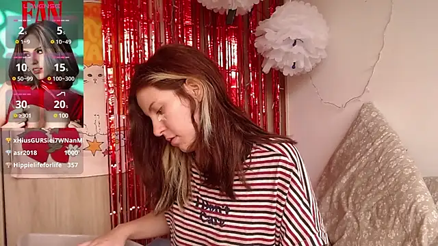 cherrybom969 online show from December 13, 6:59 pm