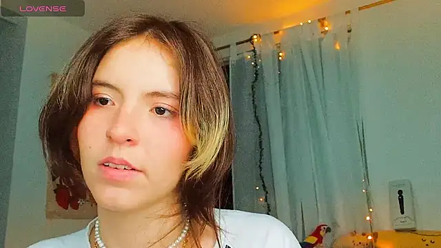 cherrybom969 online show from February 23, 6:39 am