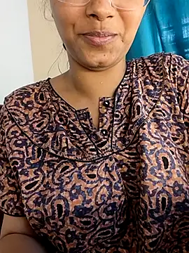 Sexy-Shalinii online show from April 26, 7:39 am