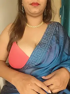 Snapshot of Sexy-Shalinii chatting on June 9, 4:40 pm Sexy-Shalinii online show from June 9, 4:40 pm