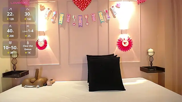 HAYLANISMITH online show from February 10, 12:08 pm