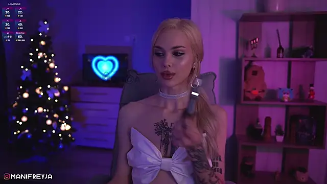 ManiFreyja online show from January 4, 5:47 pm