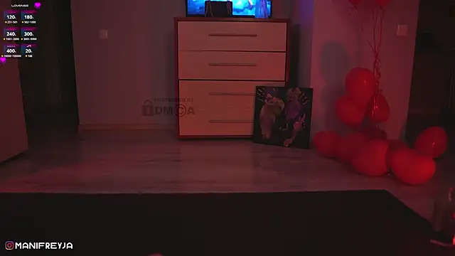 ManiFreyja online show from March 4, 2:49 am