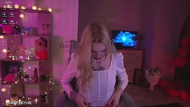 ManiFreyja online show from March 6, 6:59 pm