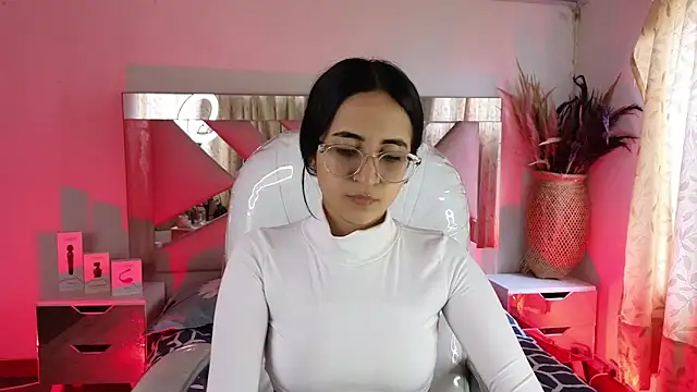 Mia Fischer online show from March 8, 7:39 pm