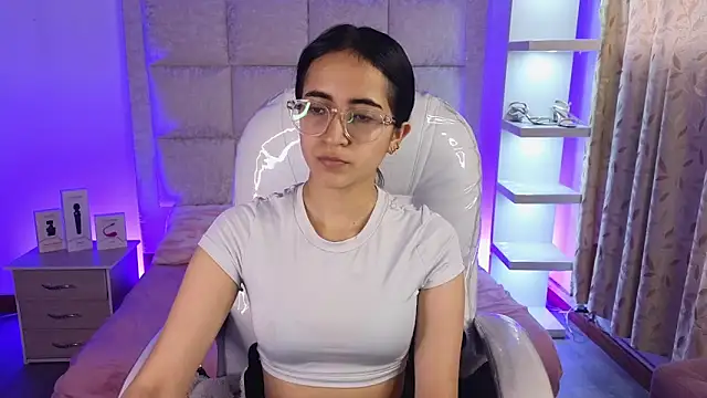 Mia Fischer online show from April 14, 11:49 am