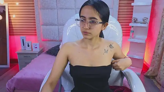 Mia Fischer online show from April 21, 11:27 am