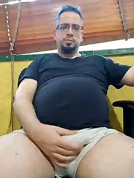 Snapshot of MrBig_2024 chatting on December 16, 7:54 pm MrBig 2024 online show from December 16, 7:54 pm
