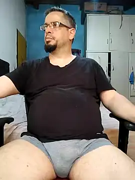 Snapshot of MrBig_2024 chatting on February 6, 9:06 pm MrBig 2024 online show from February 6, 9:06 pm