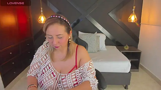 andre soto  online show from November 29, 2:25 am