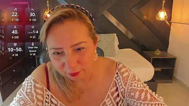 andre soto  online show from February 19, 1:45 am