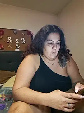 Snapshot of kittymorenita26 chatting on December 1, 10:21 pm kittymorenita26 online show from December 1, 10:21 pm