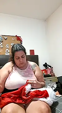 Snapshot of kittymorenita26 chatting on December 2, 9:50 pm kittymorenita26 online show from December 2, 9:50 pm