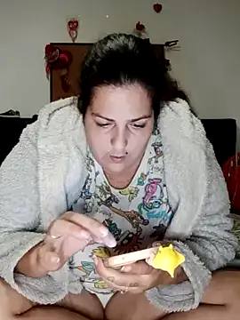 Snapshot of kittymorenita26 chatting on January 29, 10:53 pm kittymorenita26 online show from January 29, 10:53 pm