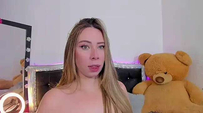 JanneKim online show from March 6, 6:05 pm