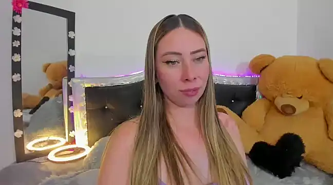 JanneKim online show from March 10, 8:23 pm