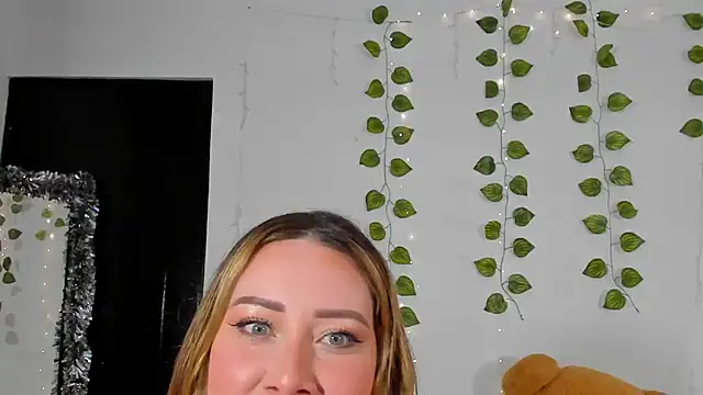 JanneKim online show from March 12, 2:23 pm