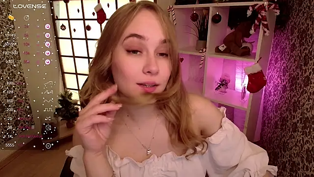 Snapshot of LianaBright chatting on January 17, 2:08 am LianaBright online show from January 17, 2:08 am