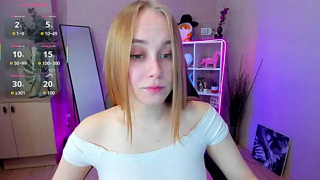 LianaBright online show from April 25, 2:03 am