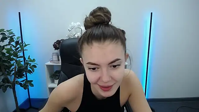 Ritaneer online show from December 3, 8:56 am