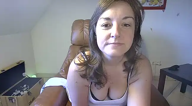 stunning Rosi online show from March 8, 6:43 am