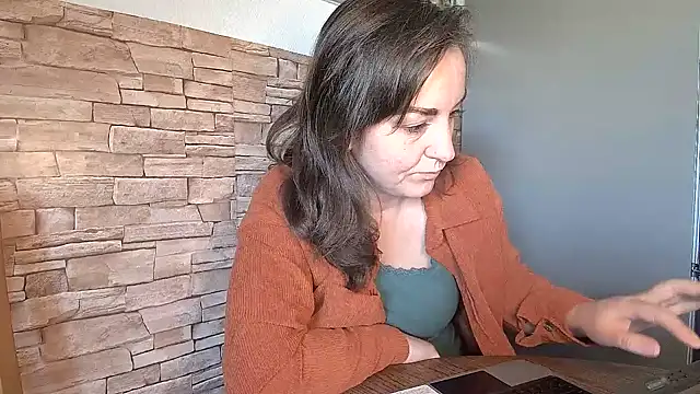 stunning Rosi online show from March 19, 8:23 am