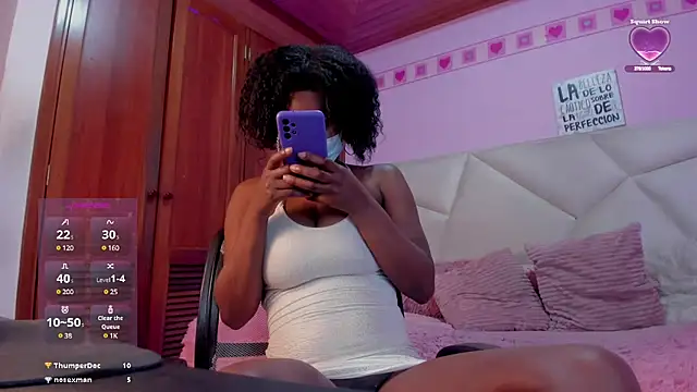 Snapshot of CoccoBele69 chatting on March 18, 10:04 pm CoccoBele69 online show from March 18, 10:04 pm