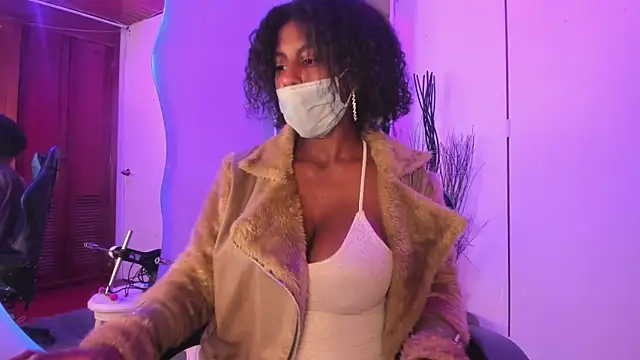 Snapshot of CoccoBele69 chatting on March 19, 3:09 am CoccoBele69 online show from March 19, 3:09 am