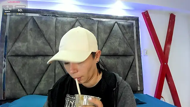 AbbySmiitth  online show from February 18, 9:11 pm