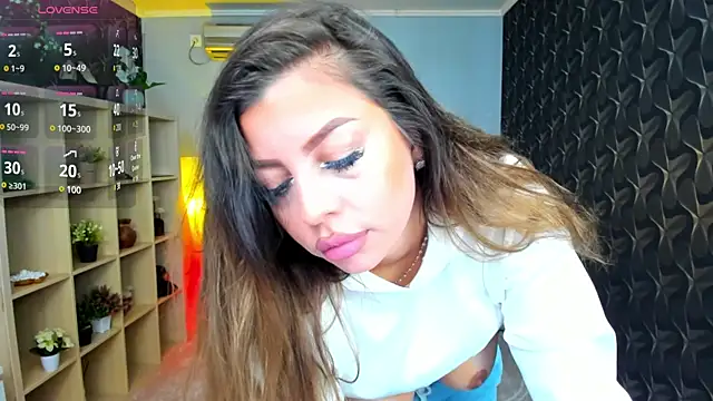 nicolee   19 online show from January 29, 8:18 am