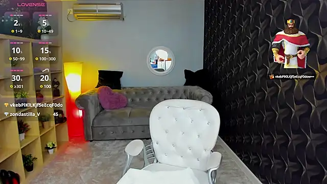 nicolee   19 online show from March 11, 10:31 pm