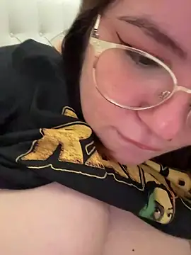 yourcutesarah online show from January 18, 4:55 pm