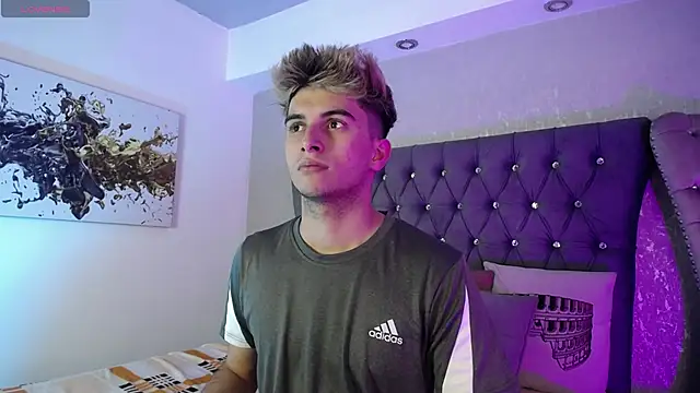 MrWilliseo online show from September 11, 8:20 pm