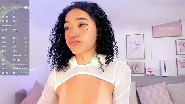 Snapshot of Crystal_Dluna chatting on January 29, 12:24 pm Crystal Dluna online show from January 29, 12:24 pm