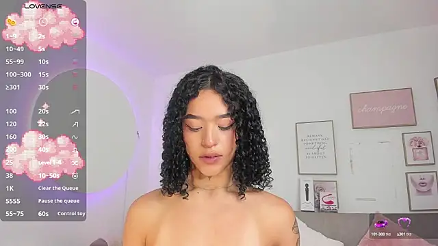 Snapshot of Crystal_Dluna chatting on March 4, 3:37 pm Crystal Dluna online show from March 4, 3:37 pm