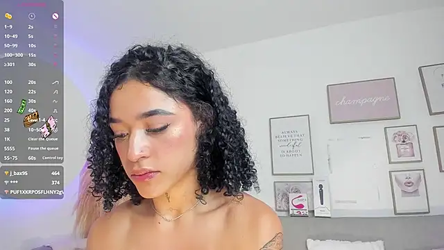 Snapshot of Crystal_Dluna chatting on March 20, 6:42 pm Crystal Dluna online show from March 20, 6:42 pm