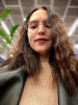 meow girl online show from November 3, 11:11 am