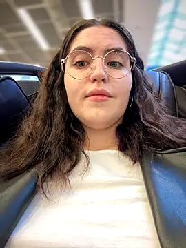 meow girl online show from November 14, 8:13 am