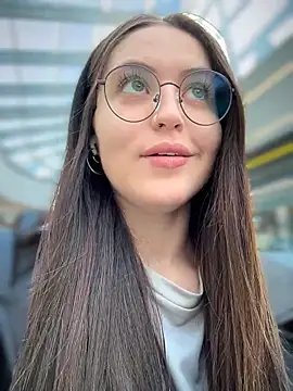 meow girl online show from March 30, 9:54 am