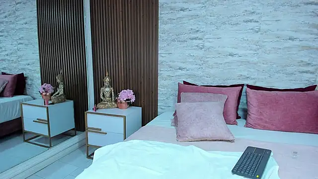 Snapshot of MadisonHunter2024 chatting on January 17, 10:34 pm MadisonHunter2024 online show from January 17, 10:34 pm