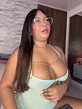 MadisonHunter2024 online show from February 10, 7:51 pm