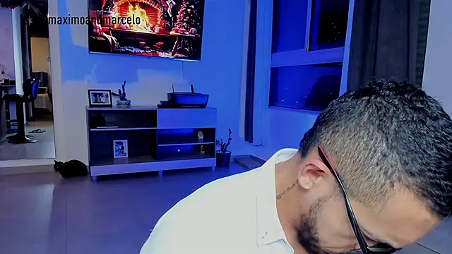 Maximo Marcelo online show from December 4, 3:04 am