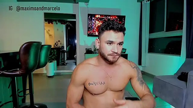 Maximo Marcelo online show from December 31, 3:12 am