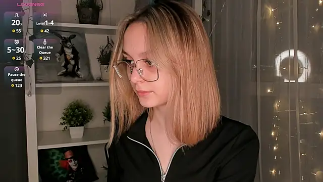 Snapshot of ms_elizabethqueen chatting on February 7, 3:52 pm ms elizabethqueen online show from February 7, 3:52 pm