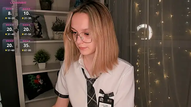 Snapshot of ms_elizabethqueen chatting on February 8, 3:00 pm ms elizabethqueen online show from February 8, 3:00 pm