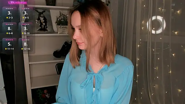Snapshot of ms_elizabethqueen chatting on March 6, 6:05 pm ms elizabethqueen online show from March 6, 6:05 pm