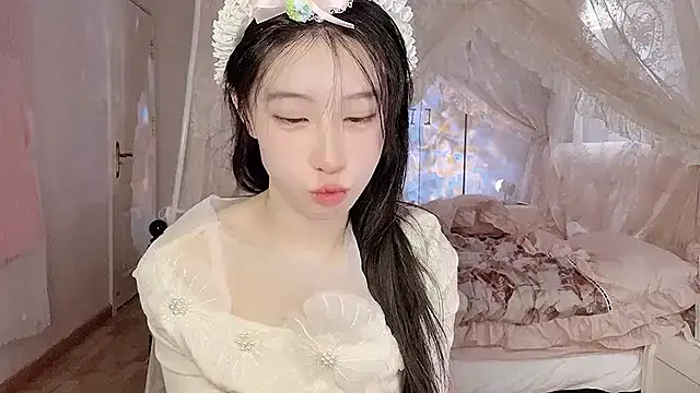 JennieKim RoseannePark online show from December 13, 3:54 pm